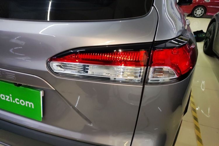 Toyota Corolla Cross 2025 #8 Toyota Corolla Cross 2025 car image #8