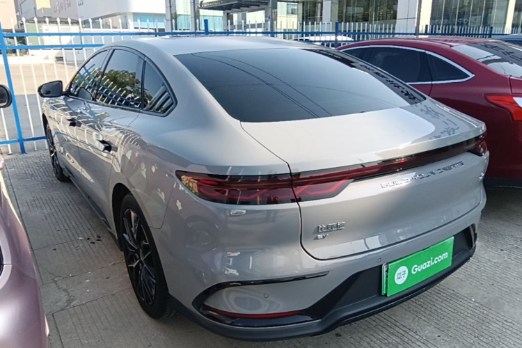 BYD Han 2024 #5 BYD Han 2024 car image #5