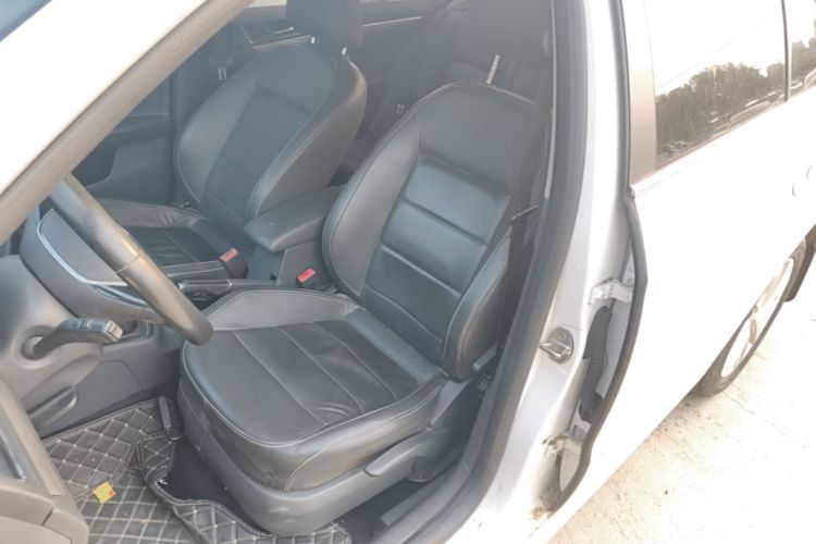 Volkswagen Lavida 2017 car image #19
