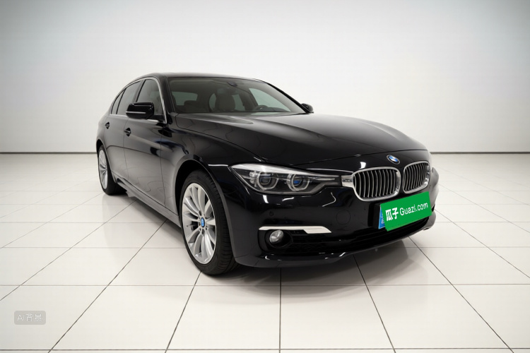 BMW 3 Series 2018 immagine di auto #4