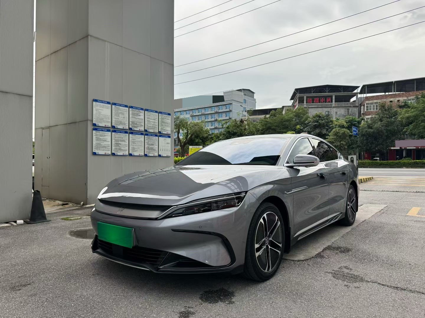 BYD Han 2024 BYD Han 2024 car image