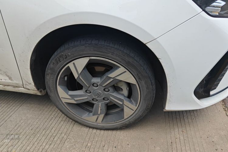 GEELY Emgrand L HiP 2024 car image #9