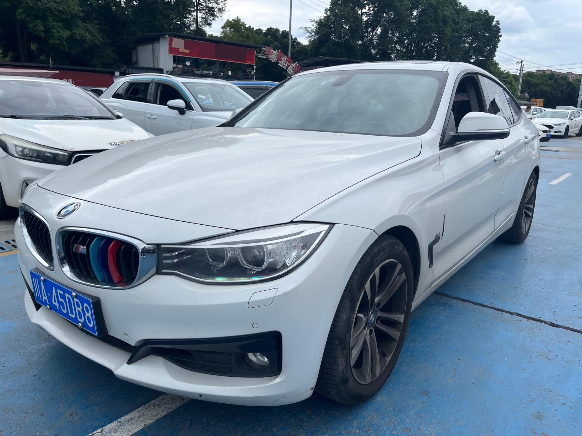 BMW 3 Series GT 2016 car image 