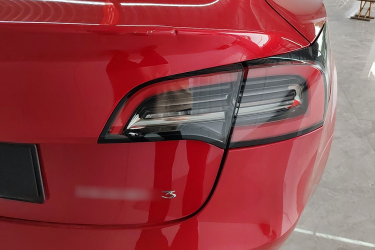Tesla Model 3 2022 car image #8