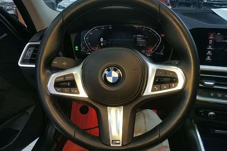BMW 3 Series 2022 car image #11