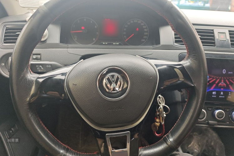 Volkswagen Santana 2018 car image #12