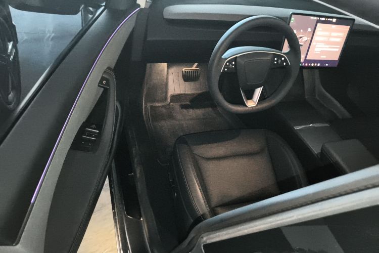 Tesla Model 3 2025 #16 Tesla Model 3 2025 car image #16