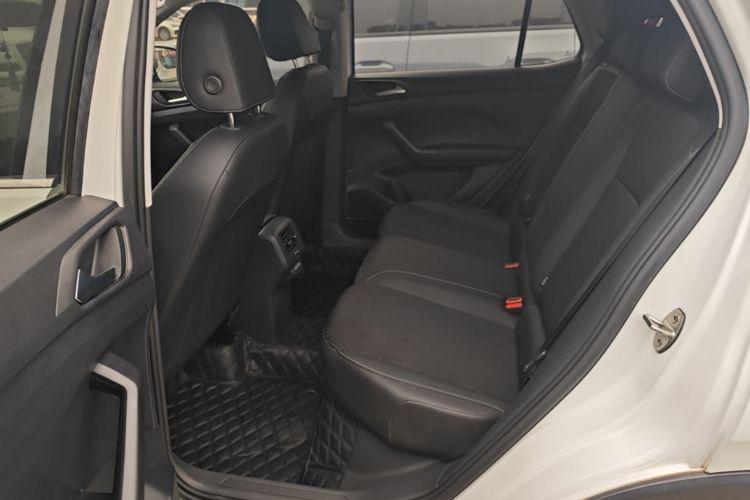 Volkswagen Tacqua 2020 immagine di auto #13