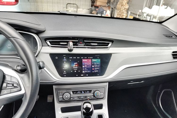GEELY Emgrand 2020 #17 GEELY Emgrand 2020 car image #17