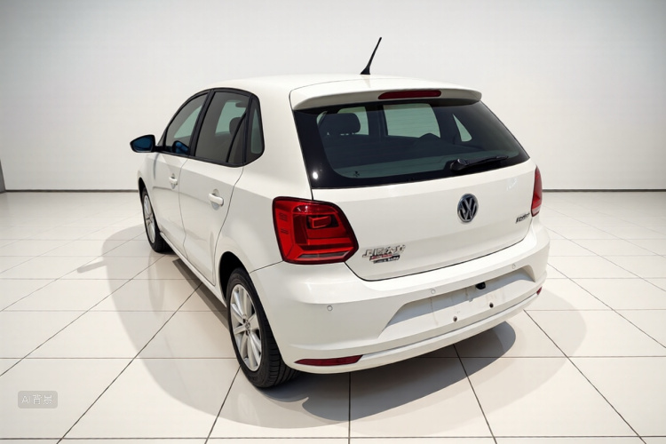 Volkswagen Polo 2016 car image #5