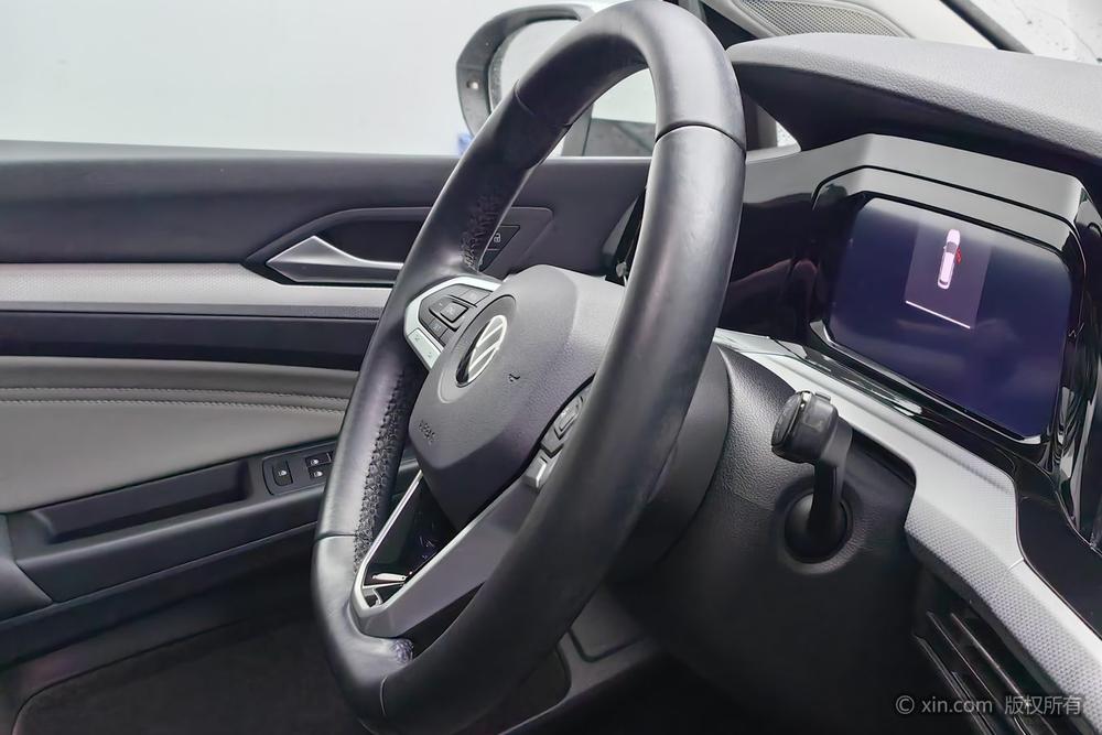Volkswagen Golf 2021 car image #17