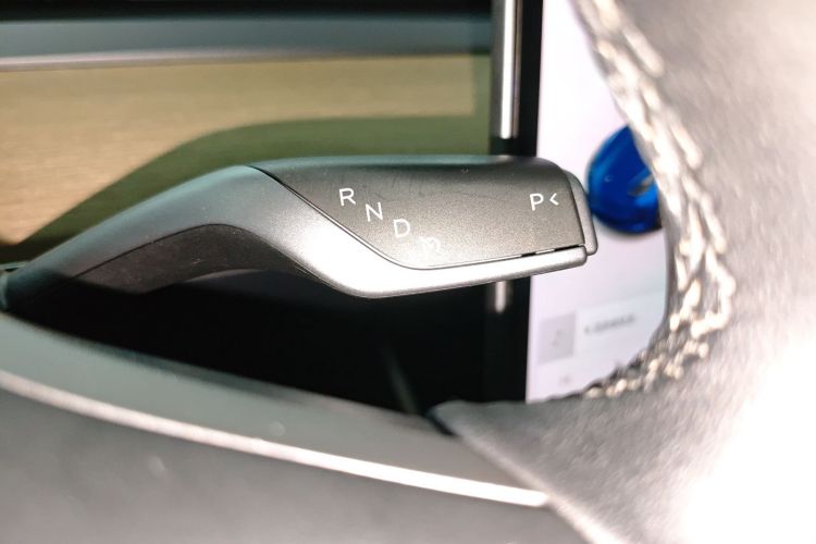 Tesla Model 3 2020 car image #14