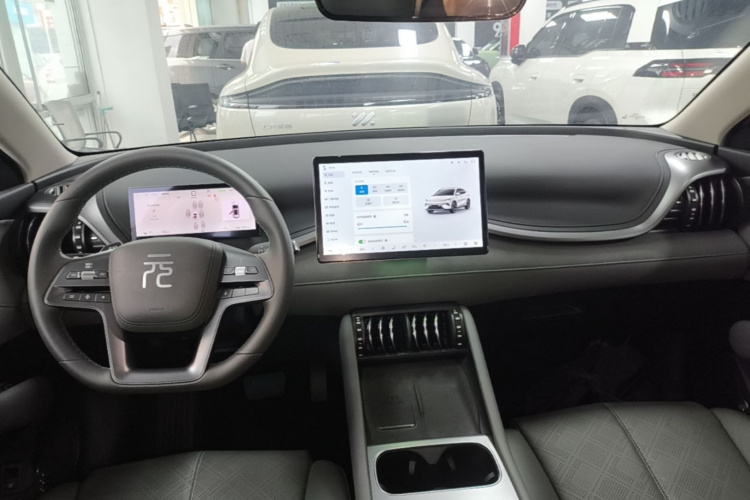 BYD Yuan Plus 2025 #10 BYD Yuan Plus 2025 car image #10