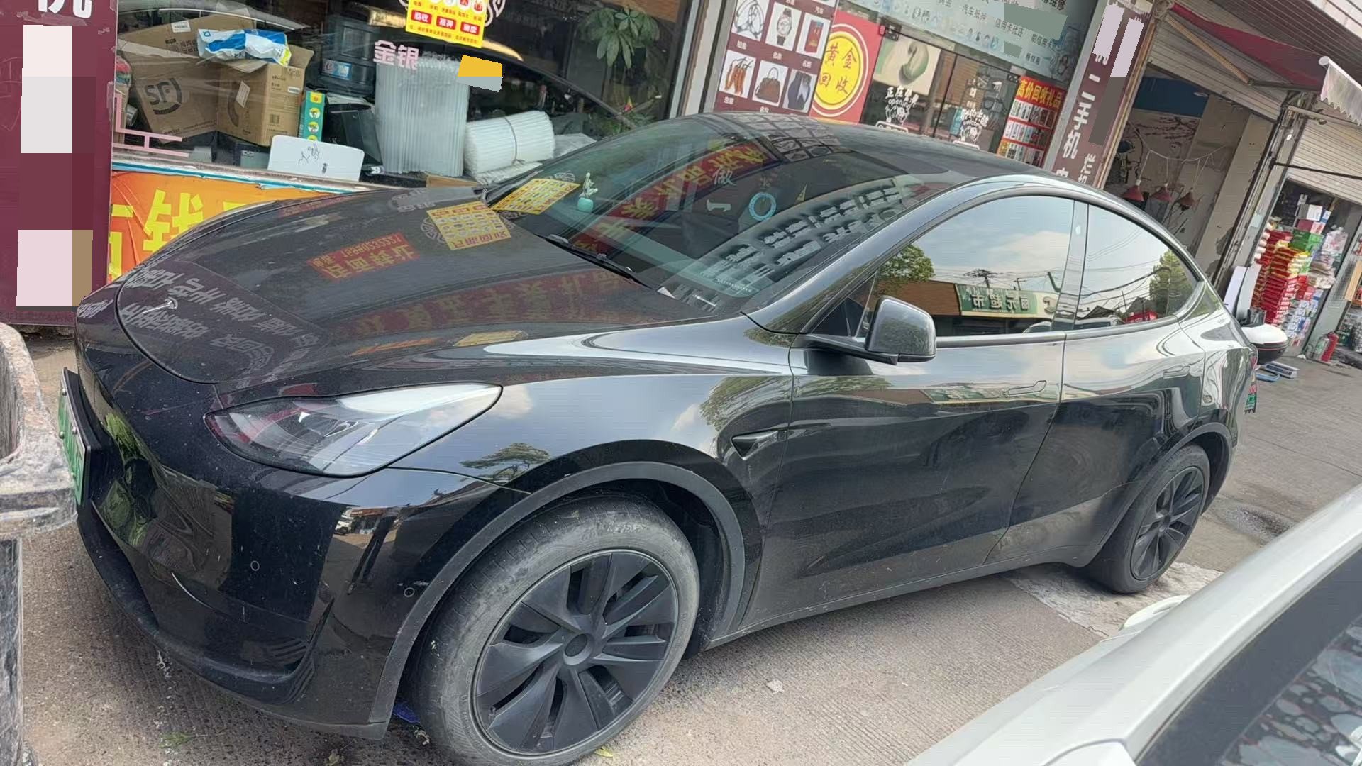 Tesla Model Y 2024 Tesla Model Y 2024 صورة سيارة