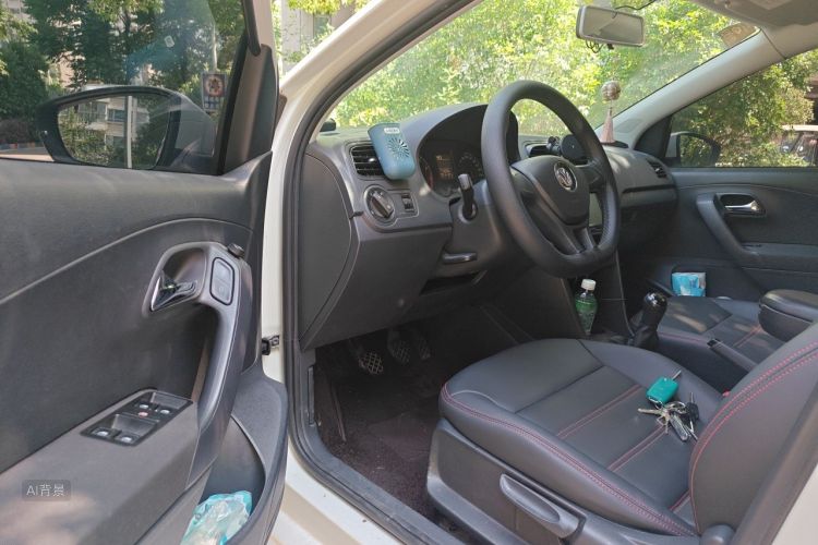 Volkswagen Polo 2016 #18 Volkswagen Polo 2016 car image #18