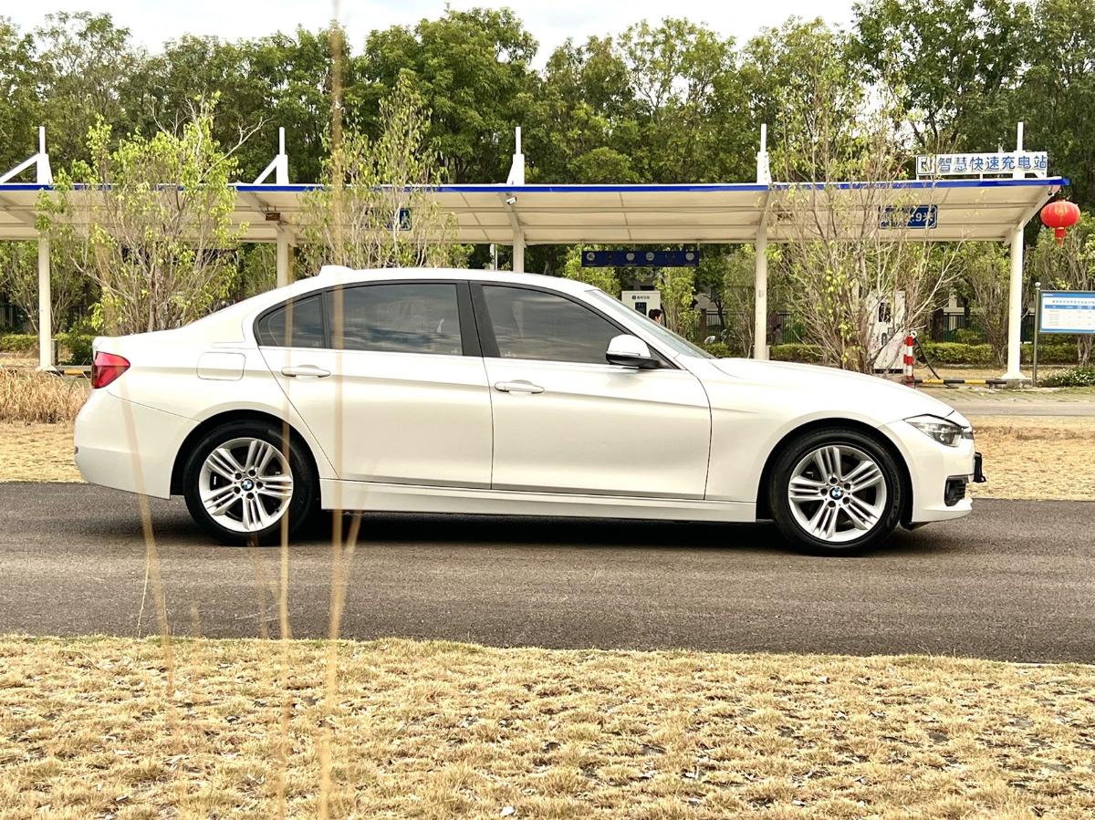 BMW 3 Series 2017 car image #13