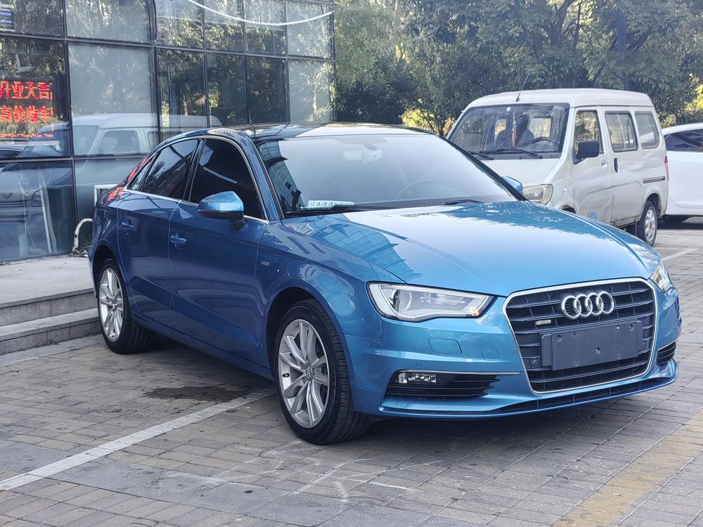 Audi A3 2016 car image #3