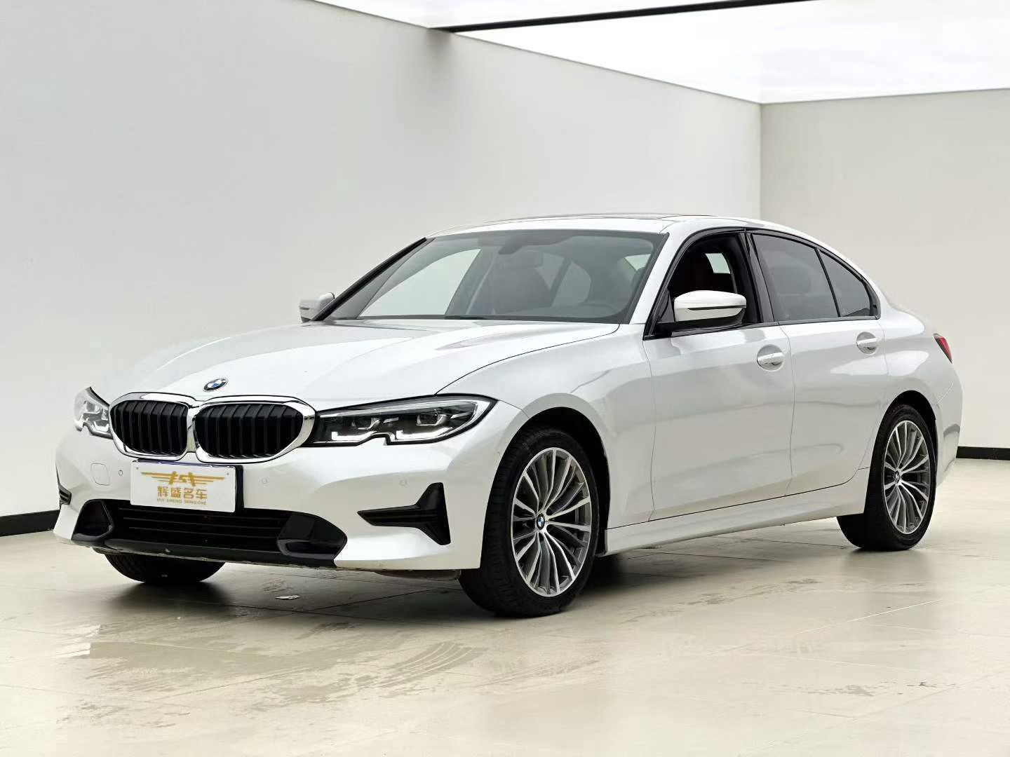 BMW 3 Series 2022 car image 