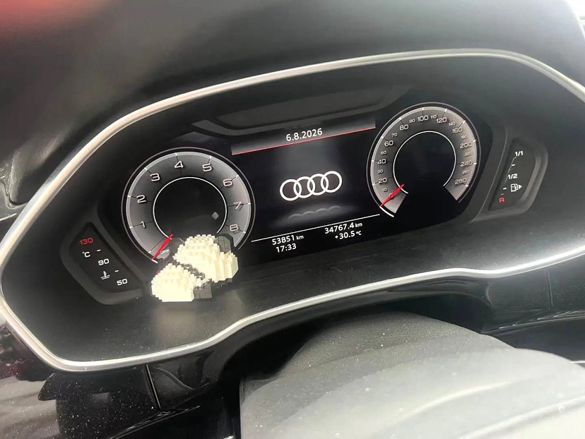 Audi Q3 2023 #3 Audi Q3 2023 car image #3