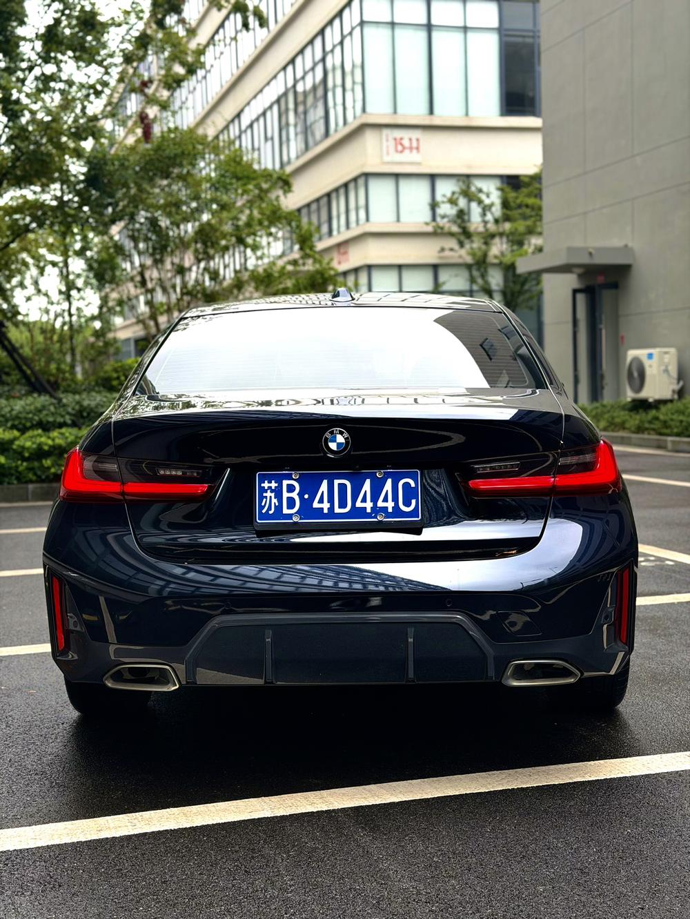 BMW 3 Series 2023 #5 BMW 3 Series 2023 صورة سيارة #5