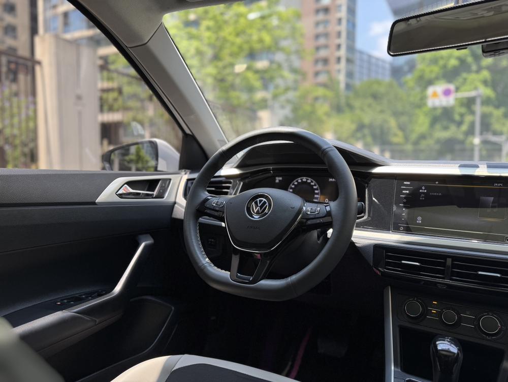 Volkswagen Polo 2023 изображение автомобиля #14