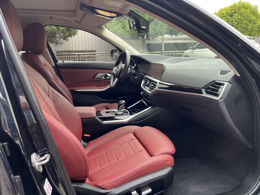 BMW 3 Series 2021 car image #4
