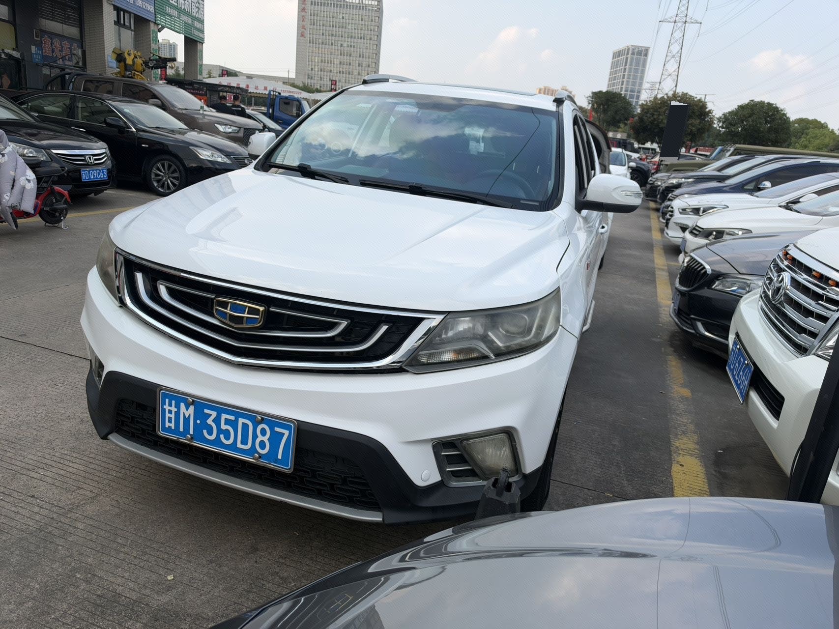 GEELY Vision X6 2018 GEELY Vision X6 2018 image de voiture