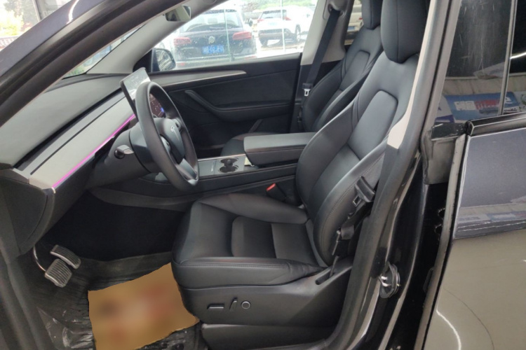 Tesla Model Y 2024 #15 Tesla Model Y 2024 car image #15