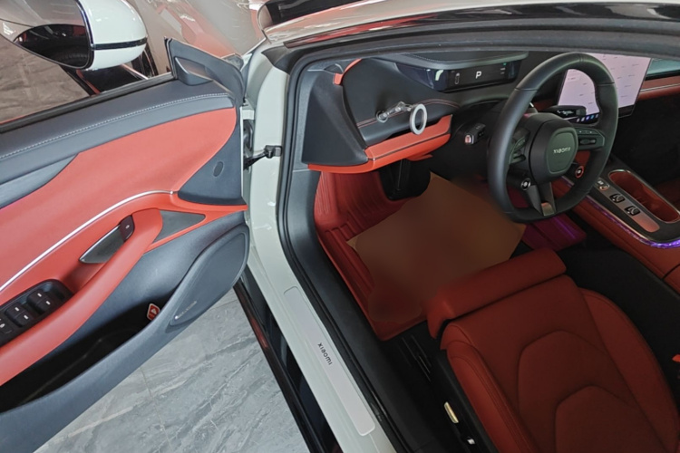 MI SU7 2025 car image #16