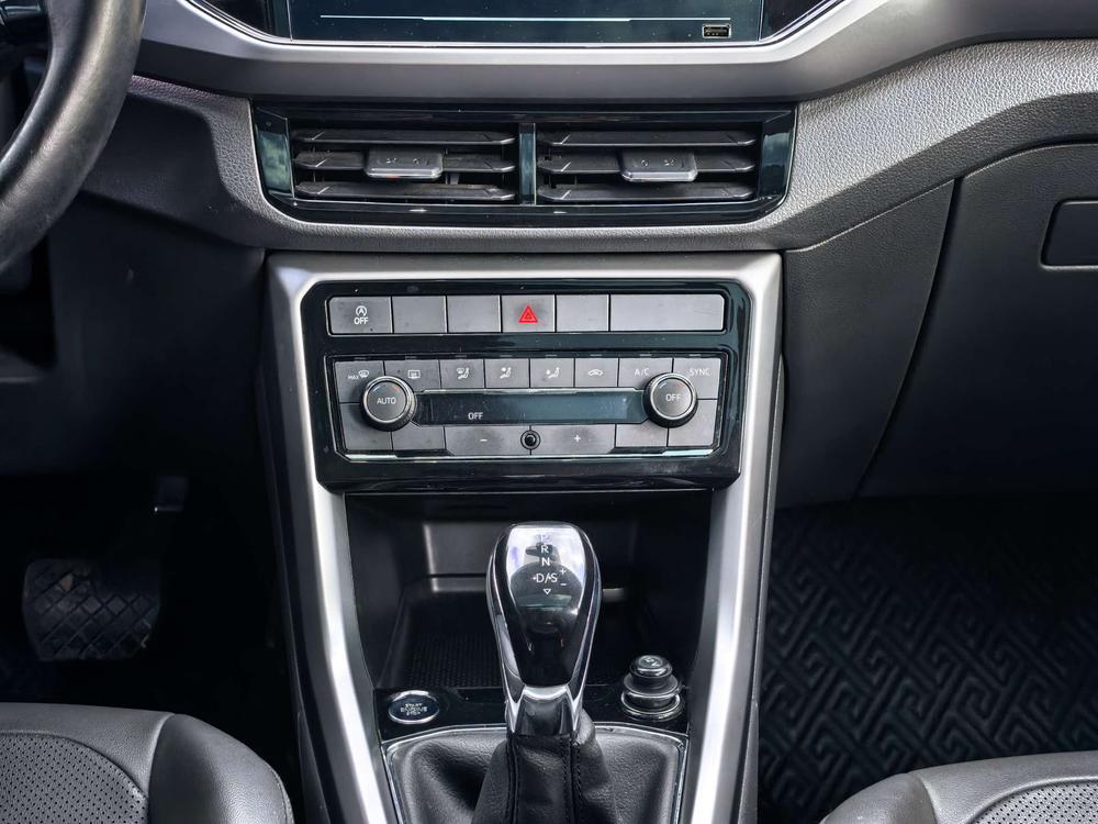 Volkswagen T-Cross 2020 car image #13