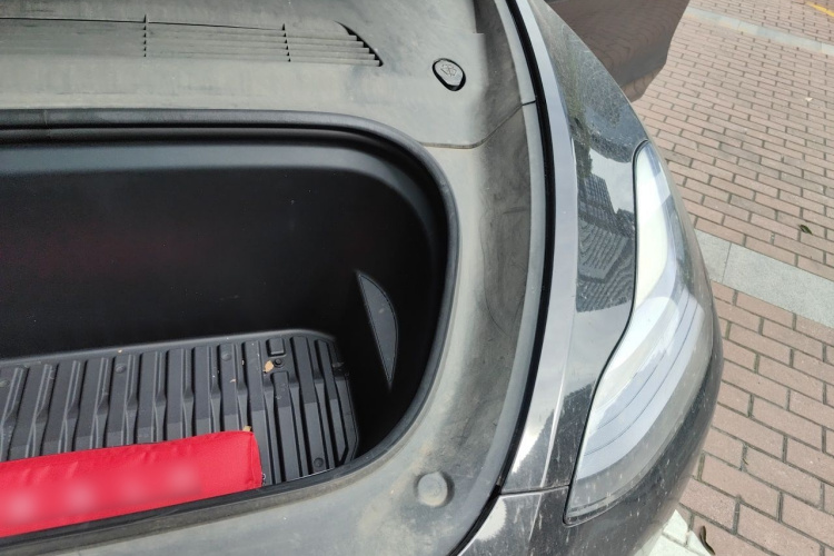 Tesla Model Y 2022 #25 Tesla Model Y 2022 car image #25