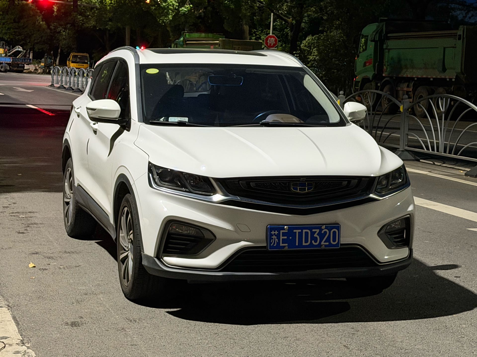 GEELY Coolray 2019 изображение автомобиля #3