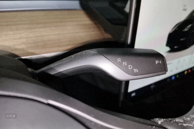 Tesla Model Y 2022 #16 Tesla Model Y 2022 car image #16