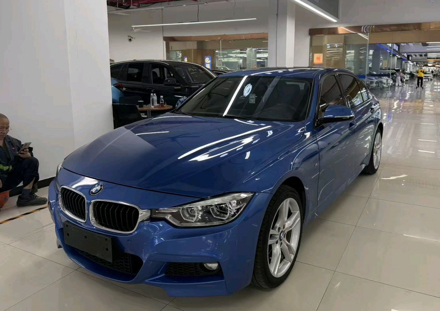 BMW 3 Series 2018 car image 