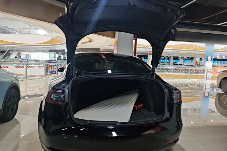 Tesla Model 3 2023 #19 Tesla Model 3 2023 car image #19