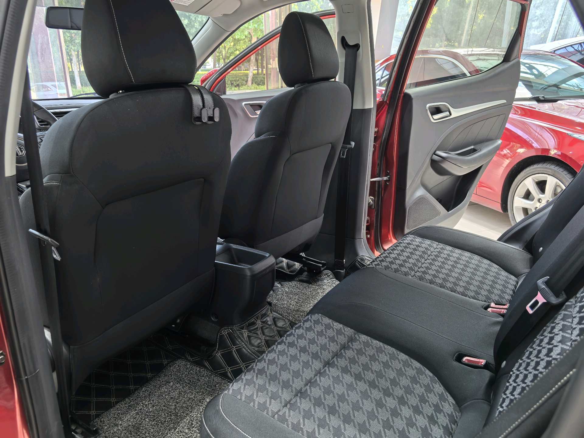 MG ZS 2017 car image #8
