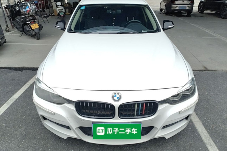 BMW 3 Series 2018 car image #3
