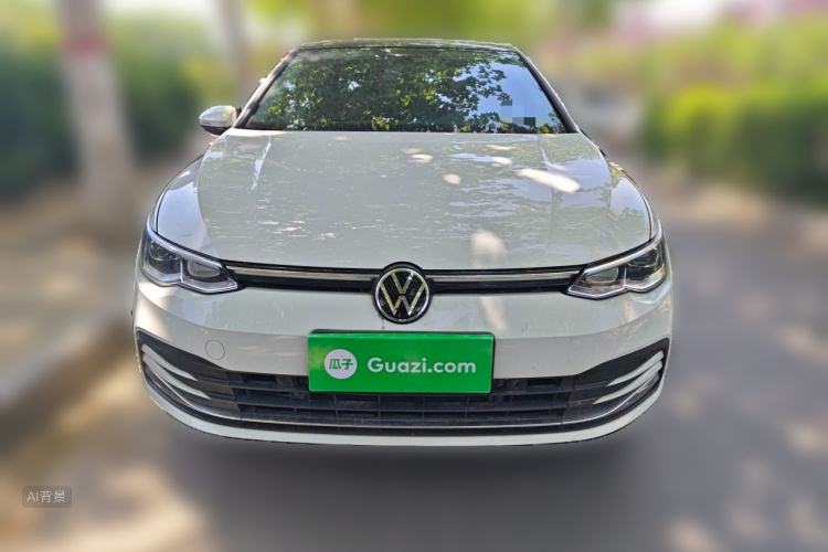 Volkswagen Golf 2022 car image #3