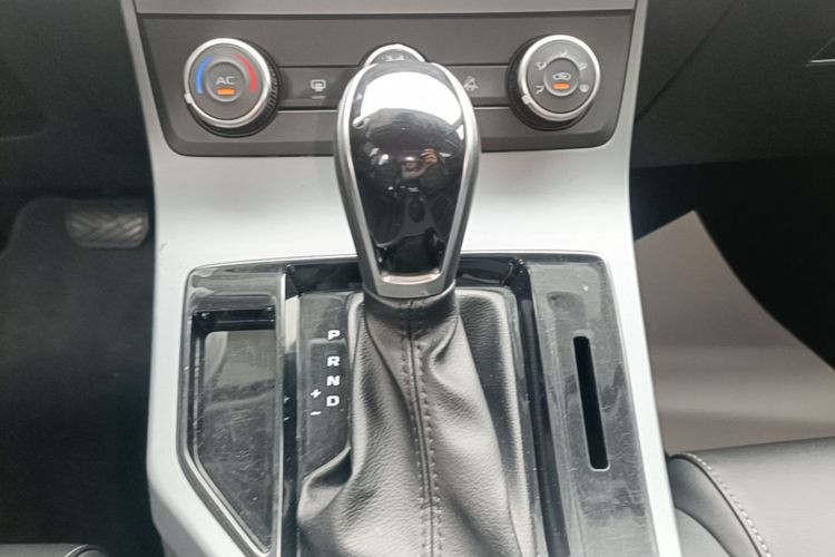 GEELY Emgrand 2022 #14 GEELY Emgrand 2022 immagine di auto #14