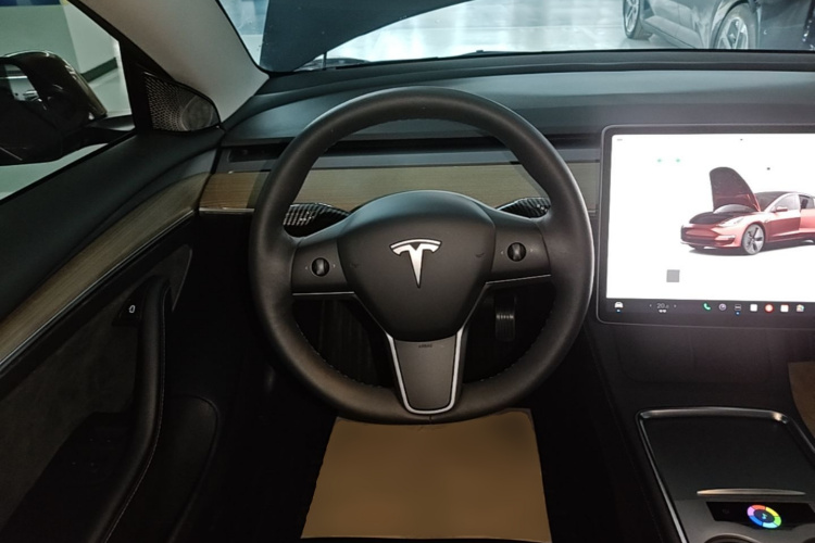 Tesla Model 3 2023 #11 Tesla Model 3 2023 car image #11
