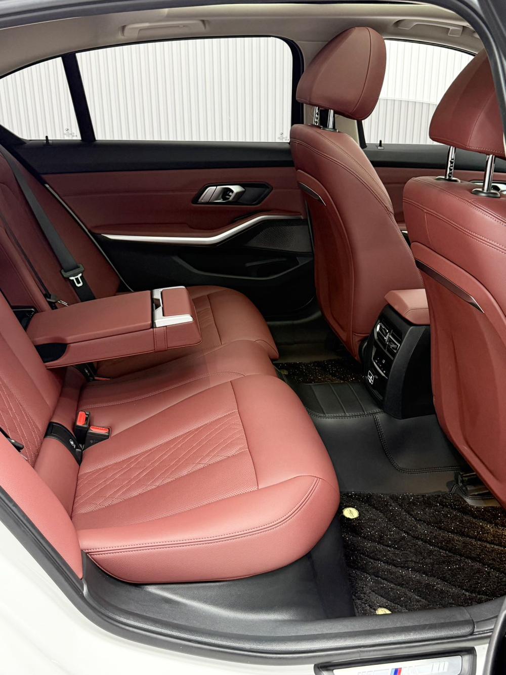 BMW 3 Series 2023 #12 BMW 3 Series 2023 car image #12