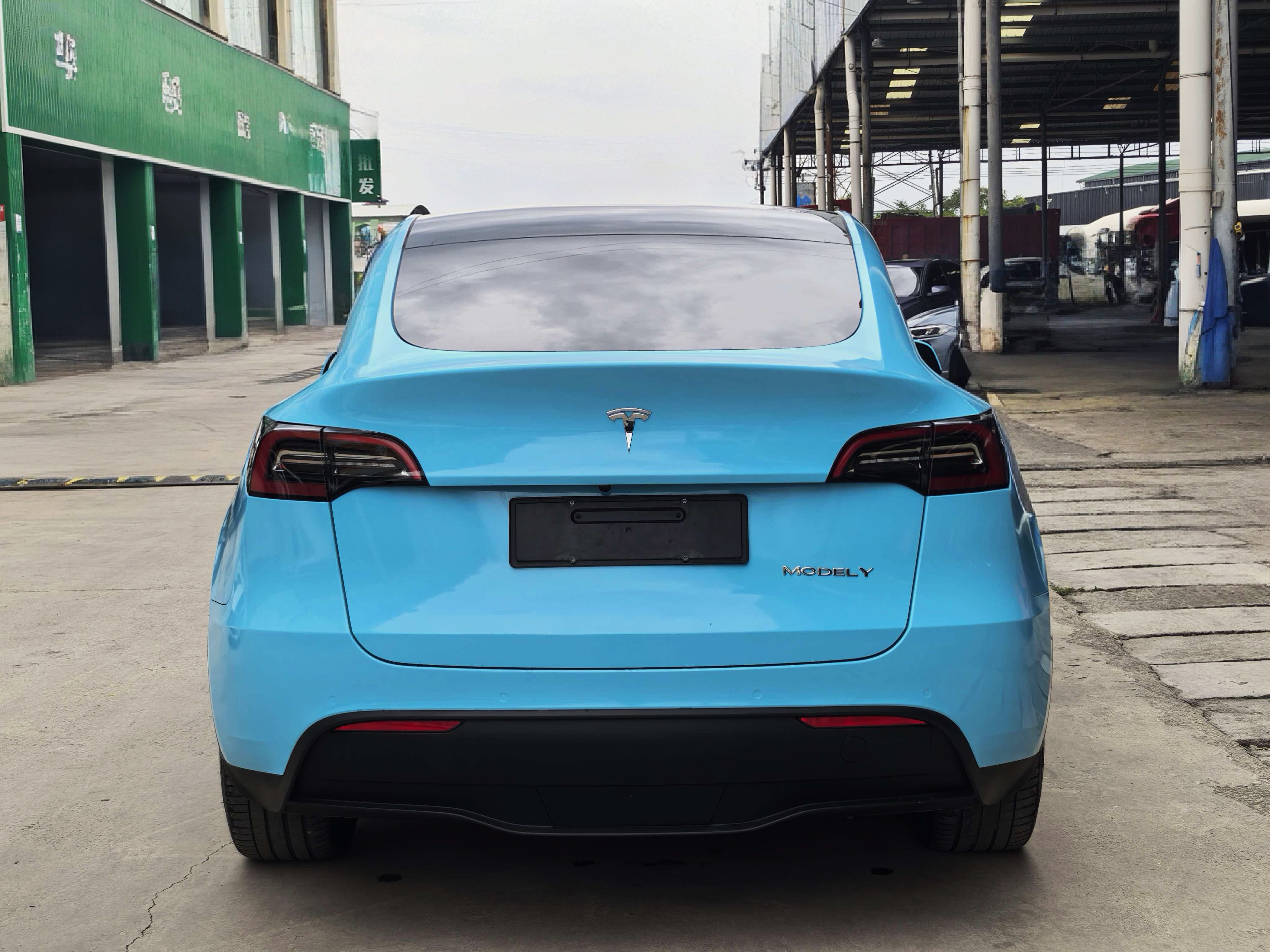 Tesla Model Y 2022 #8 Tesla Model Y 2022 car image #8