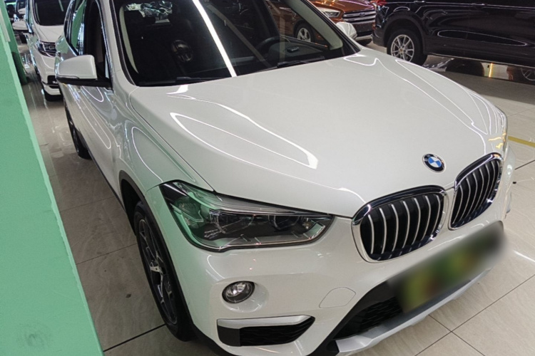 BMW X1 2019 #4 BMW X1 2019 car image #4