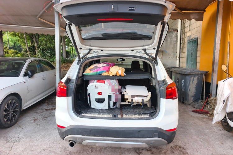 BMW X1 2019 #21 BMW X1 2019 car image #21