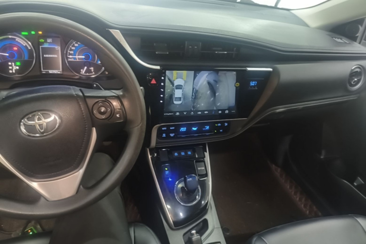 Toyota Corolla 2018 #10 Toyota Corolla 2018 car image #10