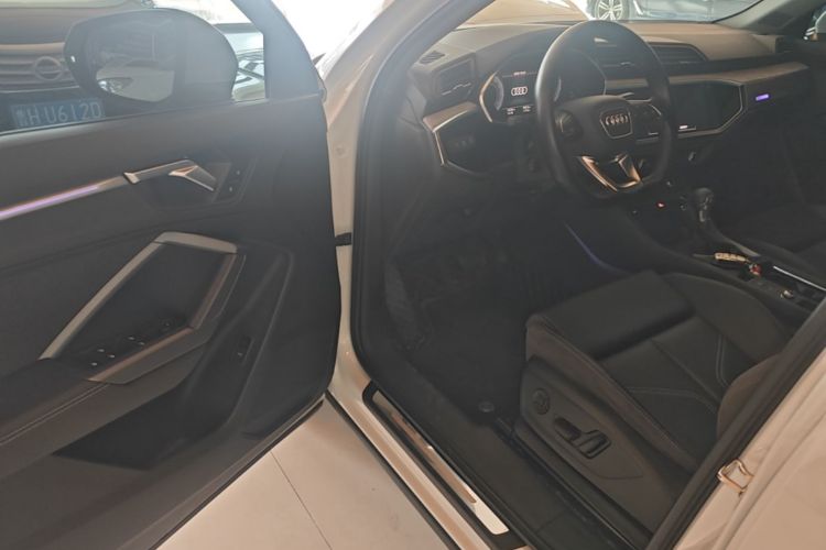 Audi Q3 2025 #16 Audi Q3 2025 изображение автомобиля #16