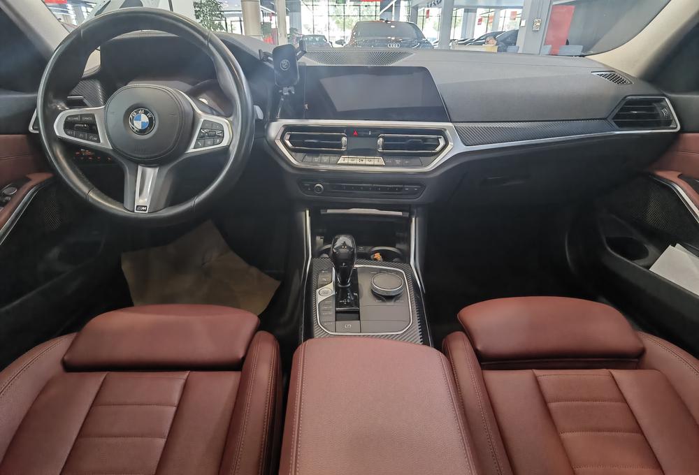 BMW 3 Series 2021 car image #12
