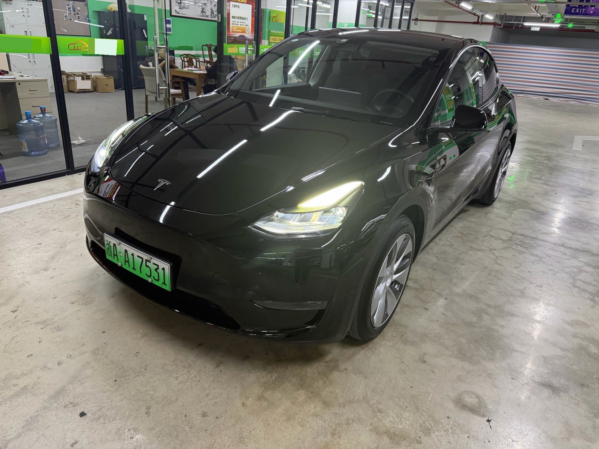 Tesla Model Y 2022 Tesla Model Y 2022 صورة سيارة