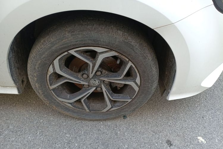 MG 5 2023 صورة سيارة #3