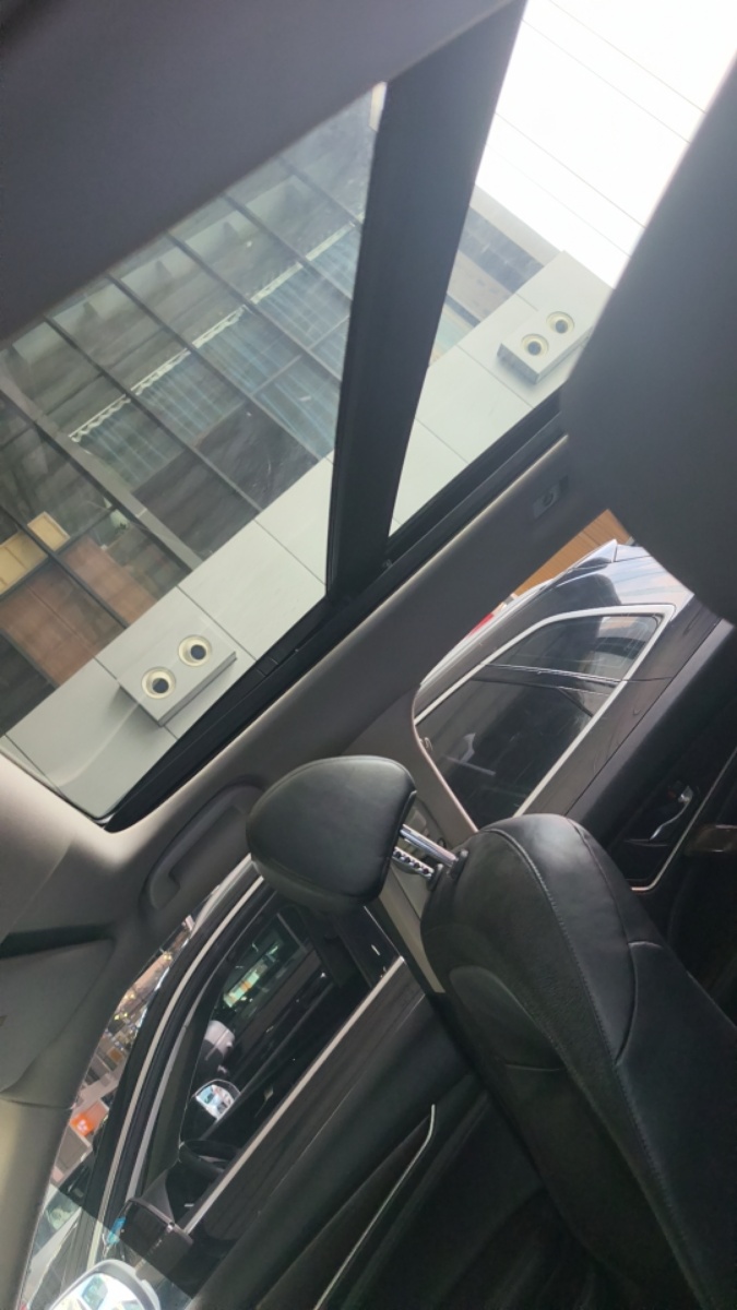 Volkswagen Golf 2018 car image #2